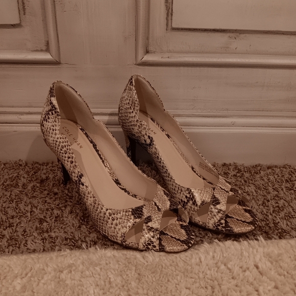 Cole Haan Shoes - Cole Haan open toe heels beautiful print for statement size 8.5
